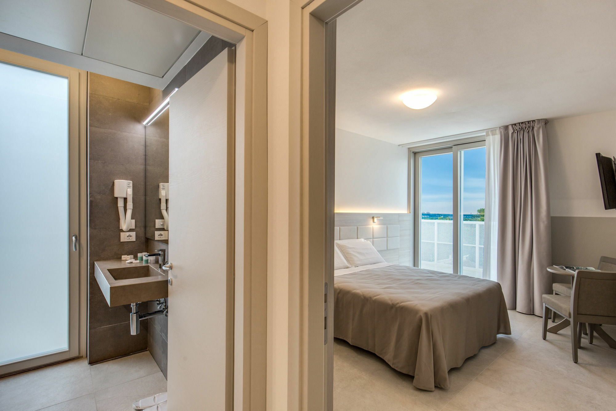 Sunrise Palace Лідо-ді-Єзоло Екстер'єр фото